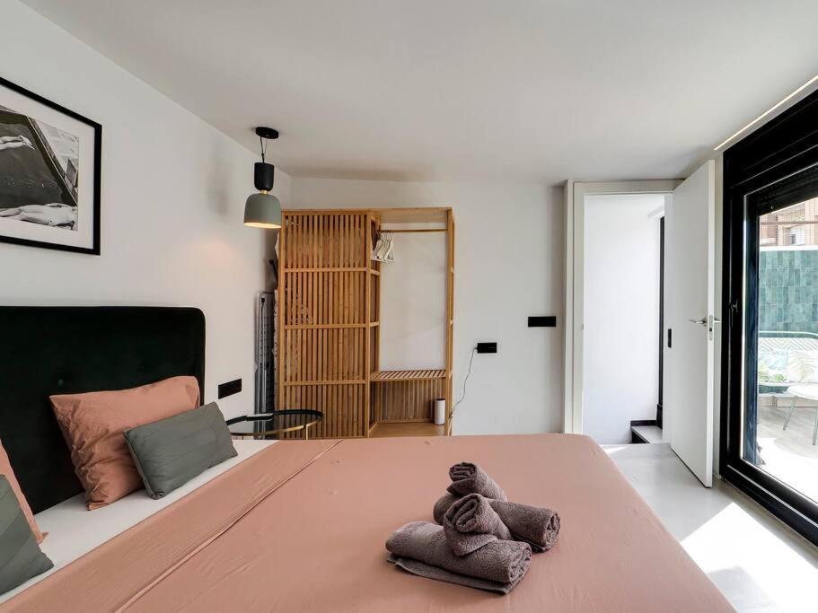 Casa Maria Townhouse- Terrace-4 Bedrooms ロスピタレート・デ・リョブレガート エクステリア 写真