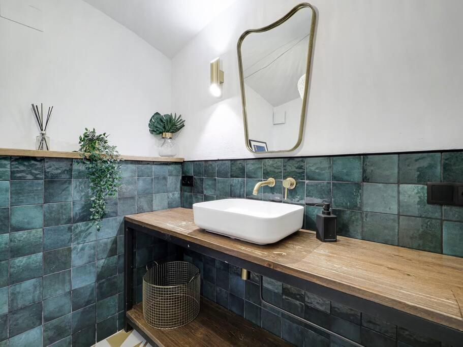 Casa Maria Townhouse- Terrace-4 Bedrooms ロスピタレート・デ・リョブレガート エクステリア 写真